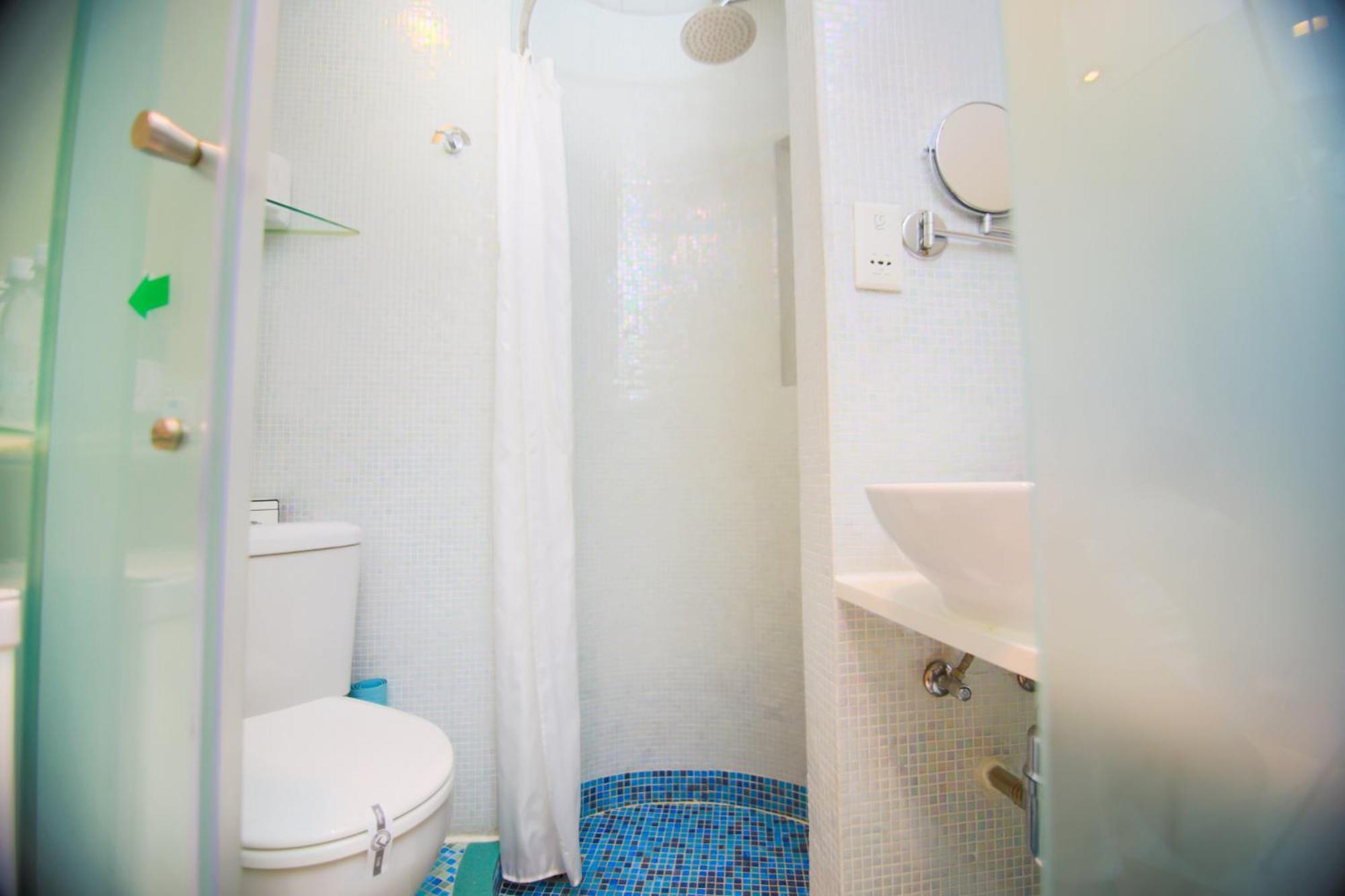 Dorsett Mongkok, Hotel 4*